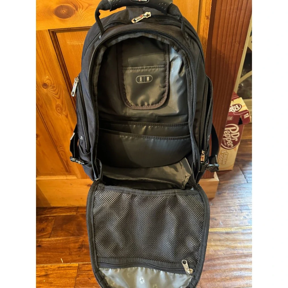 SwissGear Scansmart Laptop Backpack Black RFID Blocking Travel Bag 1900